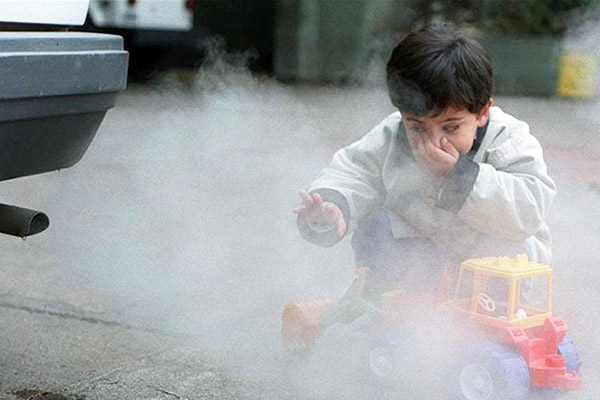 75 niños se intoxican con gas desconocido en escuela de Ucrania