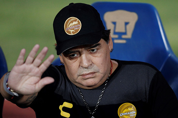 Terrorista detenido en Albania se presenta como Diego Maradona