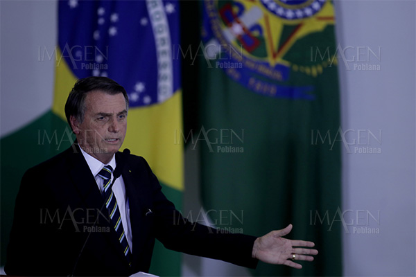 Bolsonaro dice que es una