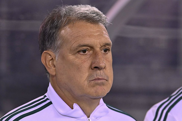 “Tata” Martino expone su invicto en el Tri ante Argentina