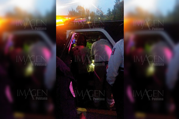 Mujer amenazaba con arrojar a su bebé de un puente