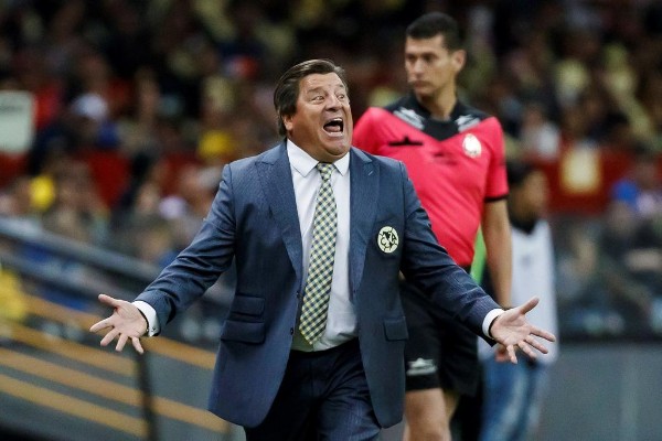 Miguel Herrera, el “hooligan” de la Liga MX