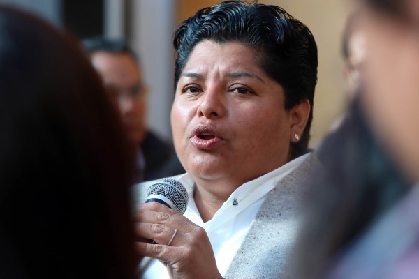 Karina Pérez Popoca y su incongruencia al aclarar malas prácticas