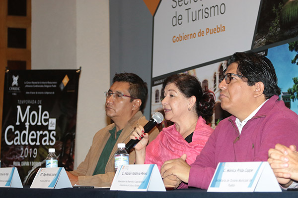 Más de 80,000 platillos de mole de caderas comercializarán en Puebla