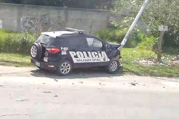 Imprudencia de conductor provoca accidente de una patrulla