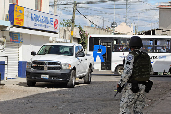 Expolicía, autor material del homicidio de comandante en Minerales: FGE