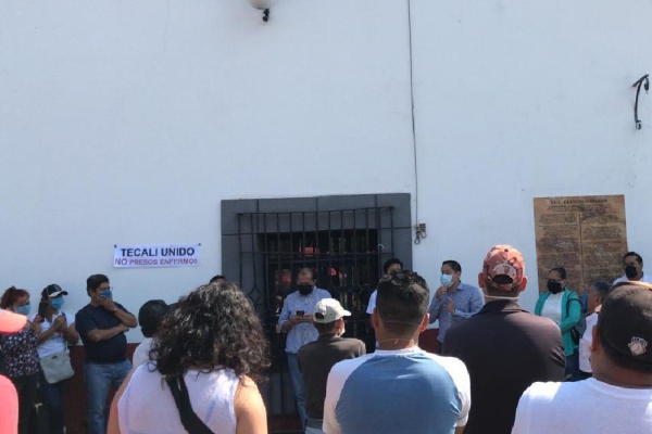 Habitantes de Tecali no quieren que la cárcel local albergue presos con COVID-19