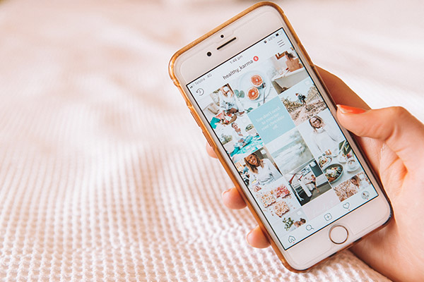 Restaurante de Grecia exhibe a influencers que solo buscan comida gratis