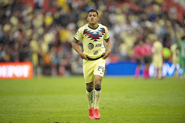 El poblano Román Martínez hace pretemporada con América en busca de un lugar